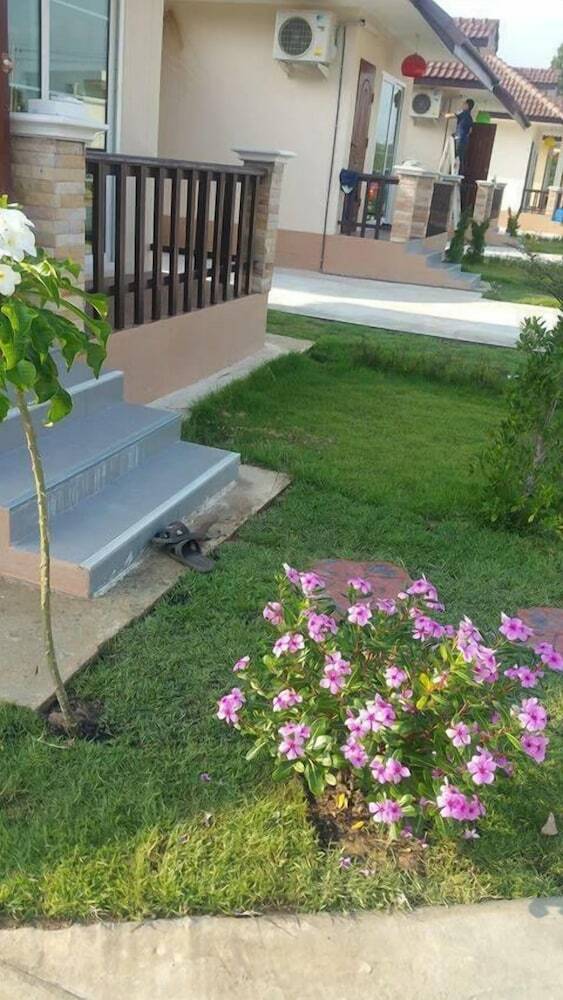 Hotel Suwi Coco Ville Resort