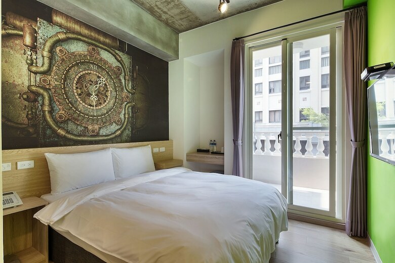 Hotel Funhouseyz