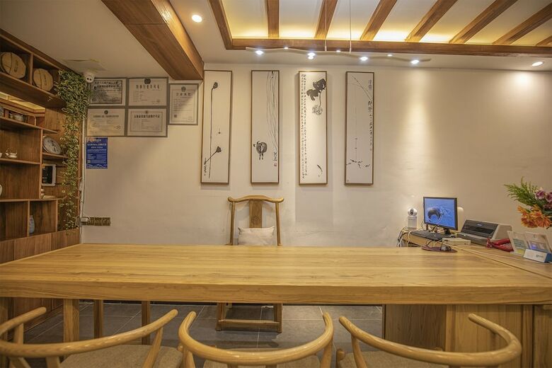 Hostal Wolong Inn