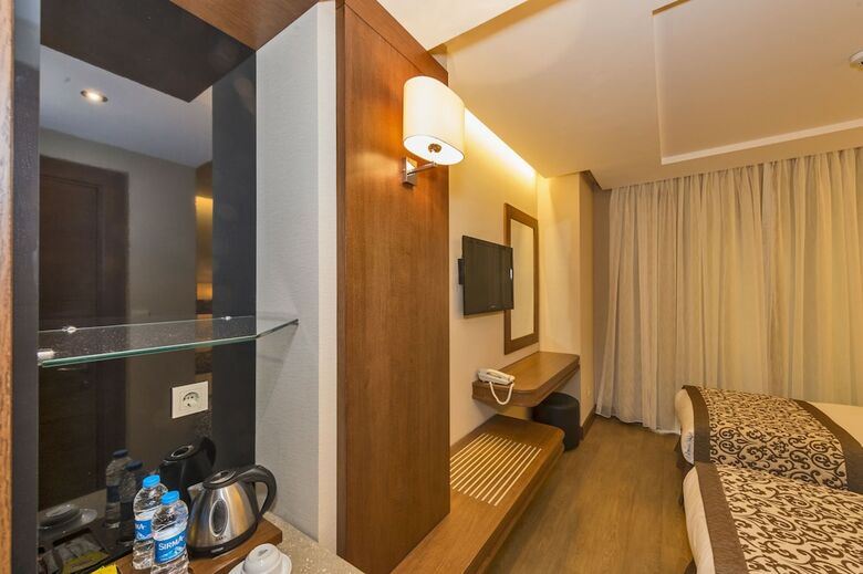 Viore Hotel