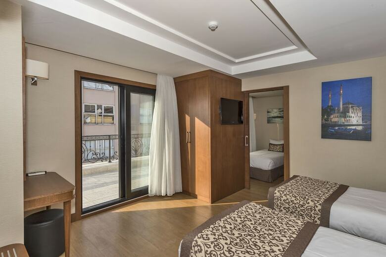 Viore Hotel