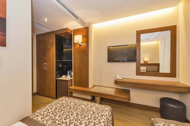 Viore Hotel