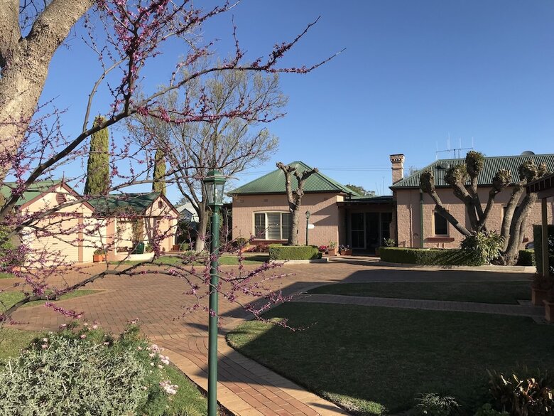 Country Apartments