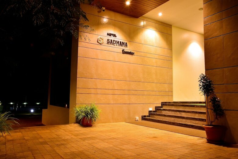 Hotel Sadhana Executive