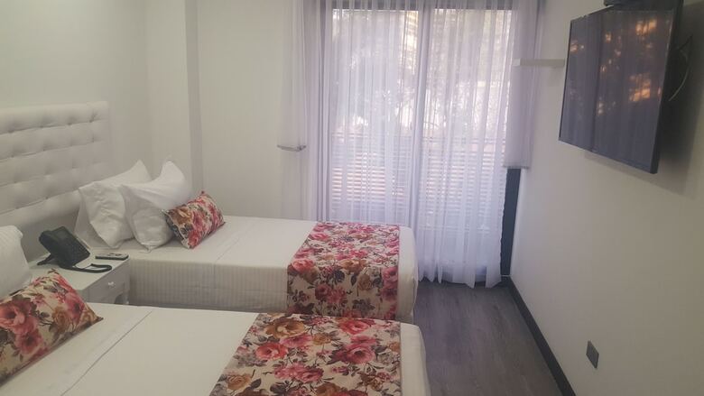 Hotel Arvut Collection