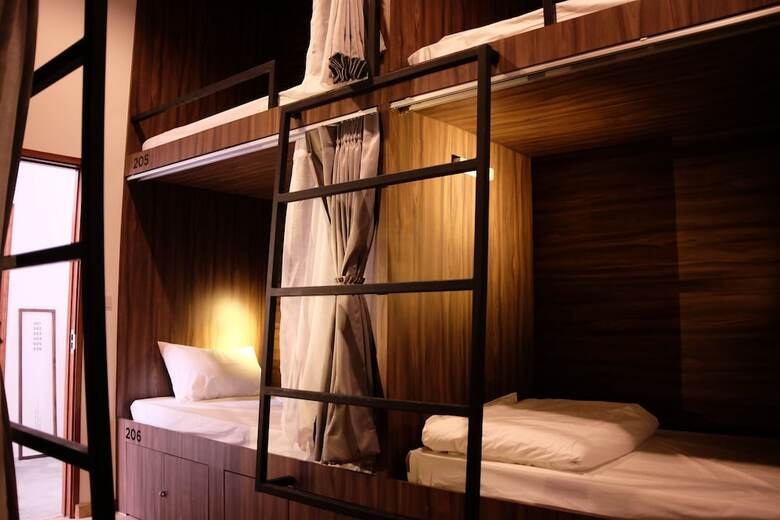 Hostal Hostel Urby