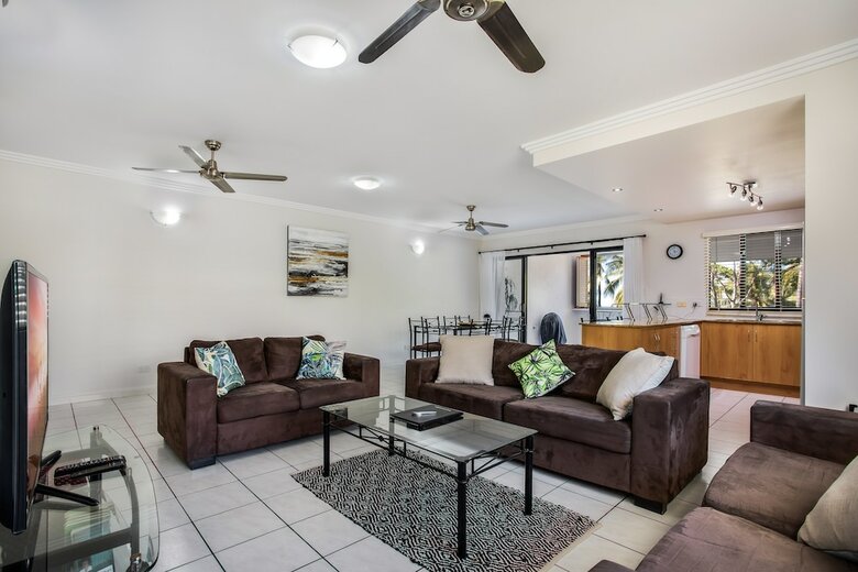Apartamentos Oceansprey On The Beach