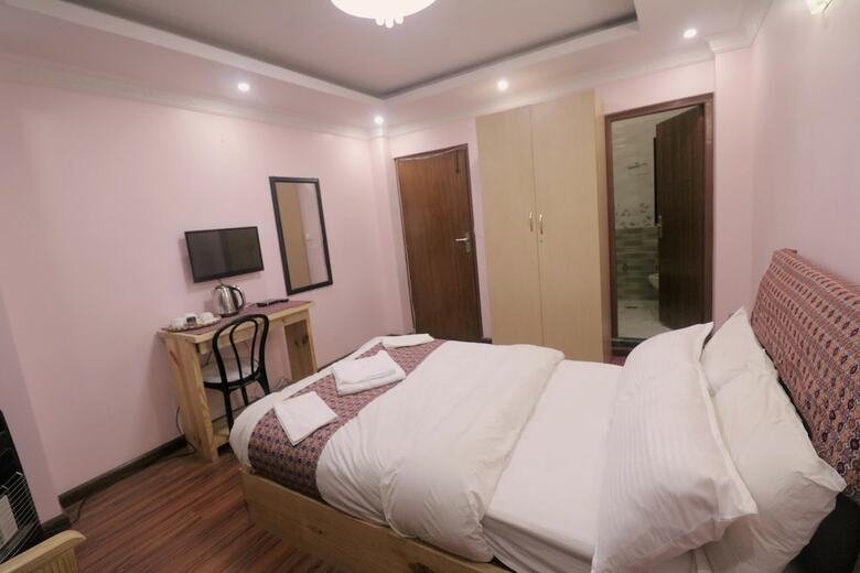 Hotel Easy Homes