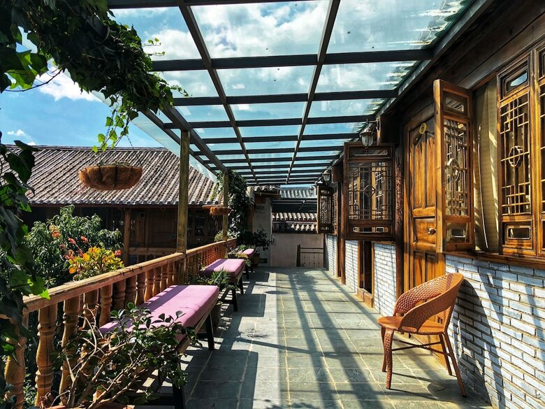 Hotel Tourists Courtyard