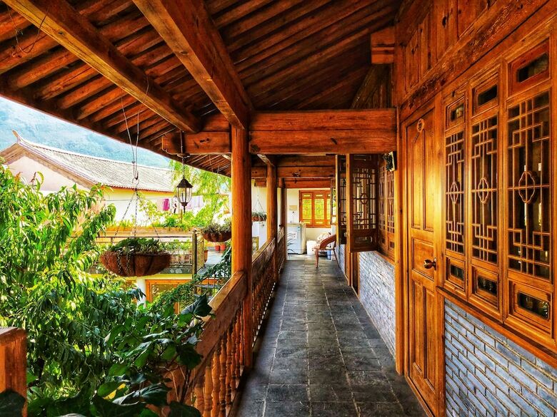 Hotel Tourists Courtyard