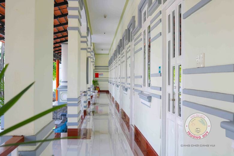 Truong Huy Hotel