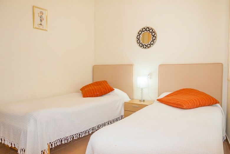 Apartamentos Rubarsal Canovas Nerja