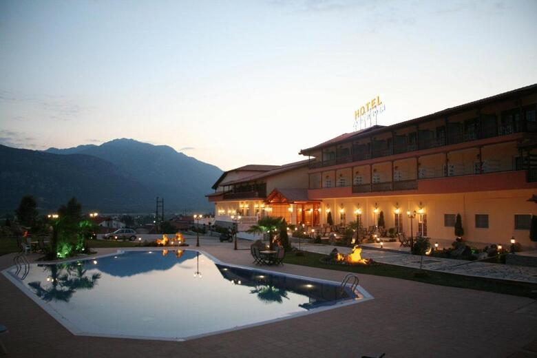 Famissi Eden Hotel