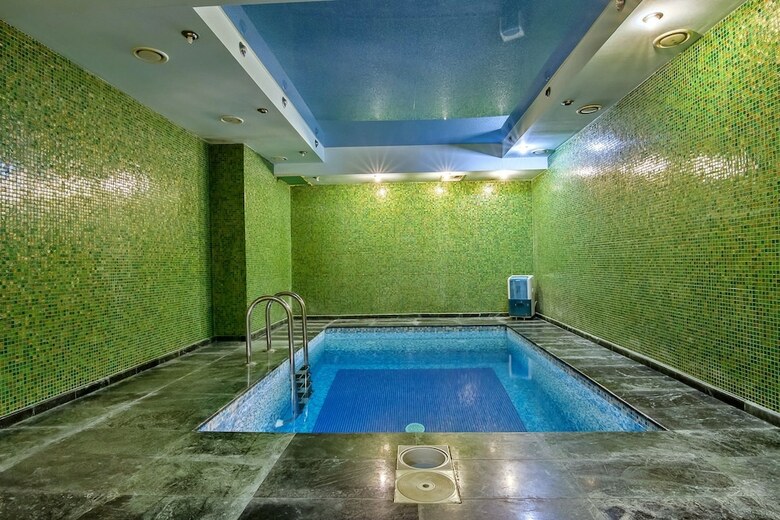 Atlantis Hotel