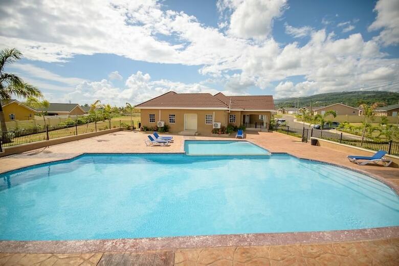 Apartamentos Draxhall Manor Holiday Homes