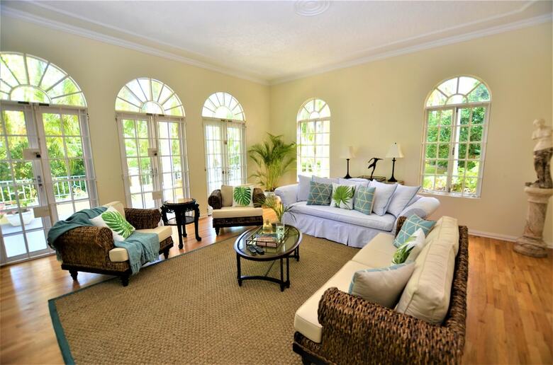 Summerhill, 8br By Jamaican Treasures