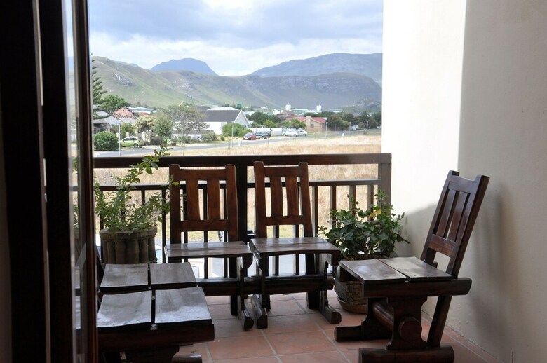 Bed & Breakfast Hermanus At Home