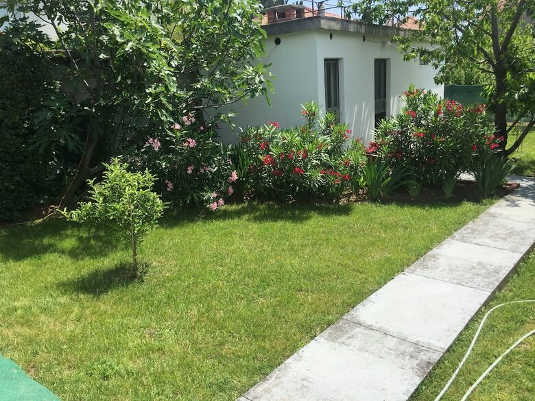 Hotel Guesthouse Varnica