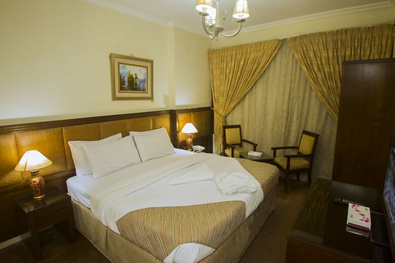 Anwaar Al Zahra Hotel