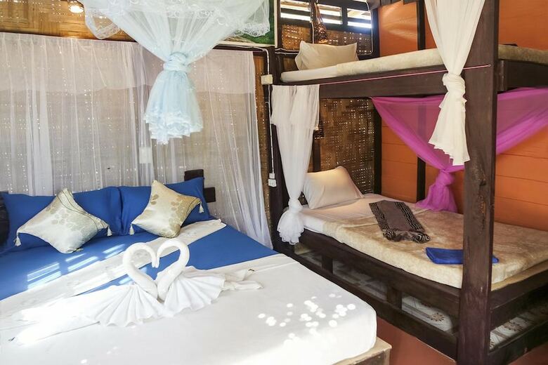 Hostal Leaf House Bungalow - Hostel