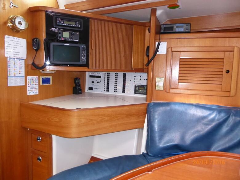 Sailtas - Sailing Charters To Bruny Island - Adults Only