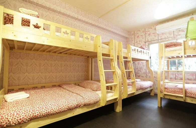 Hostal Tiger Lily Hostel