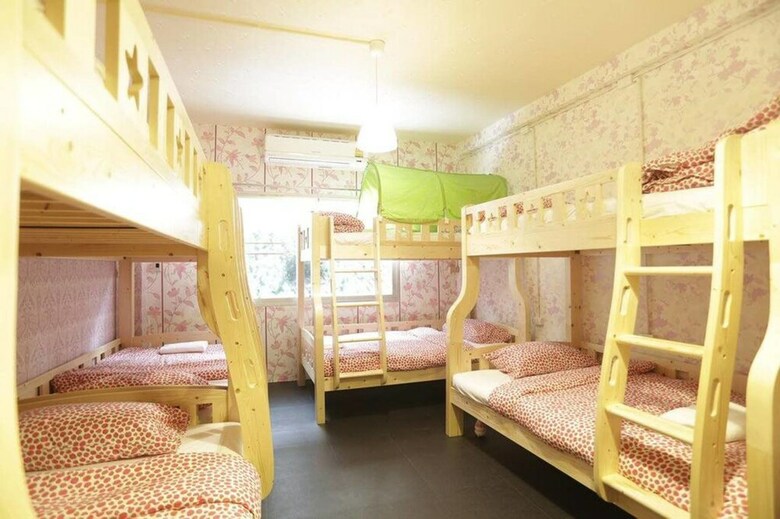 Hostal Tiger Lily Hostel