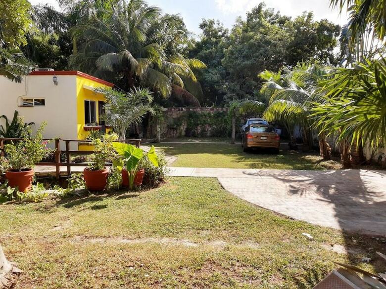 Villa Airport B&B