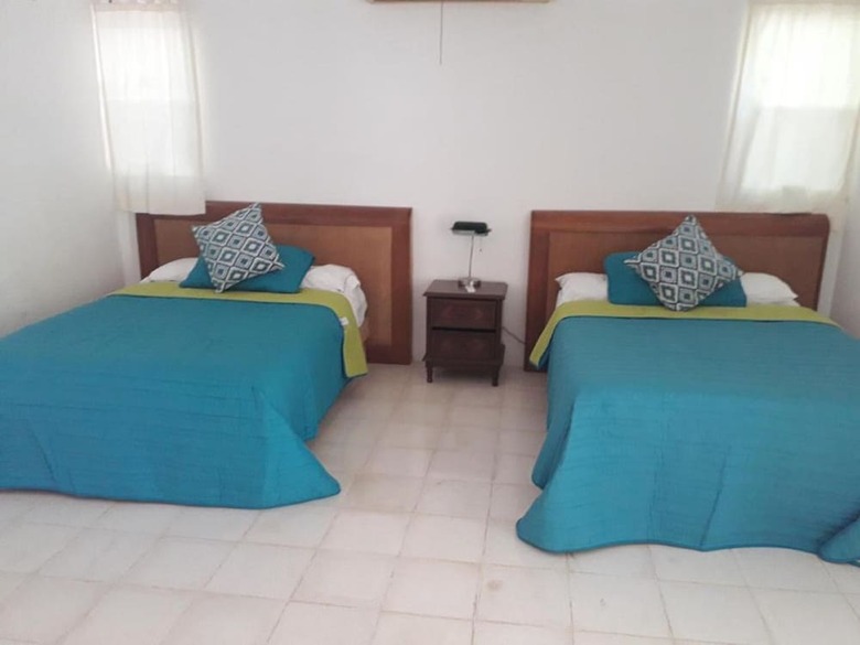 Villa Airport B&B