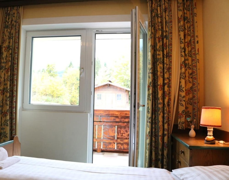 Hostal Jugendhaus Edelwei�