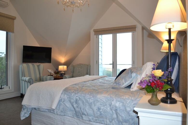 Bed & Breakfast Sapphire Shores Luxury Retreat