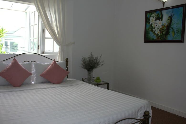 Des Ami Villa