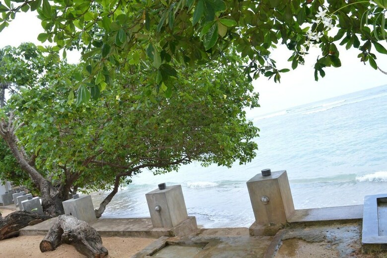 Hotel Polhena Bay Resort