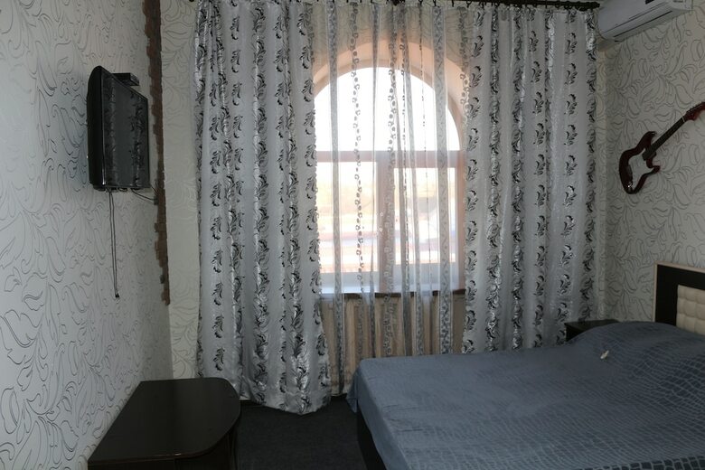Hostal Gostiny Dvor Hotel - Hostel
