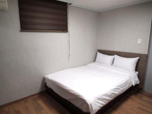 Hotel Hostel Gaon Sinchon