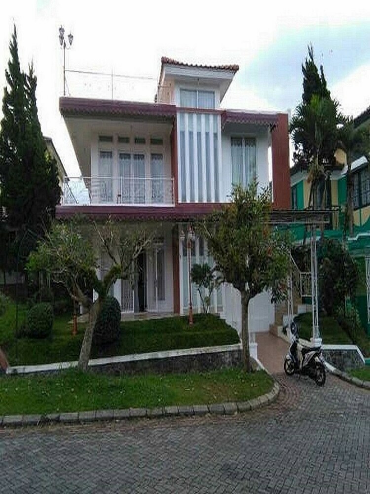 Villa Kota Bunga Semanggi