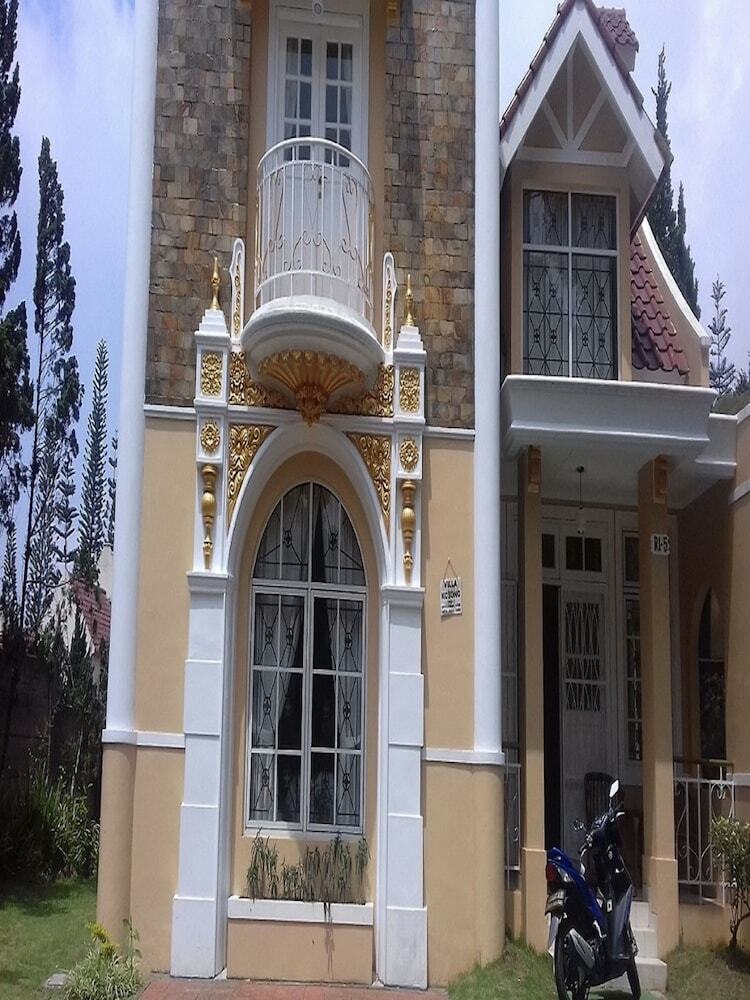 Villa Kota Bunga Semanggi