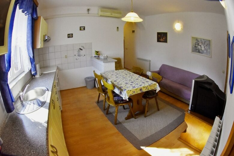 Olive Apartments