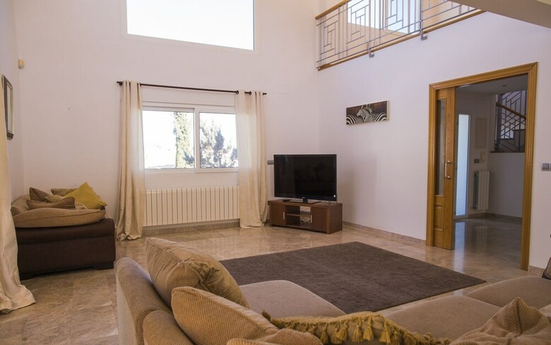 071 Villa Alqueries