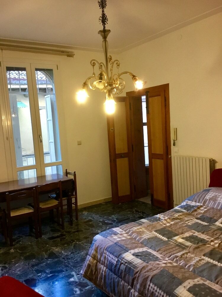Hotel Venice Sun Apartment And Rooms