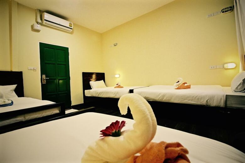 Hostal Art Hotel Sanamchai