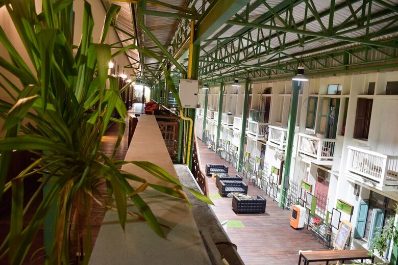 Hostal Art Hotel Sanamchai
