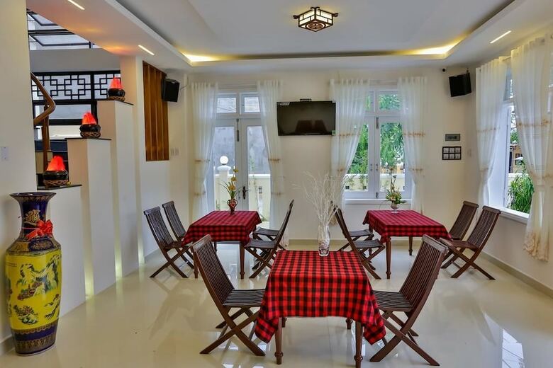 Hotel Han Huyen Homestay