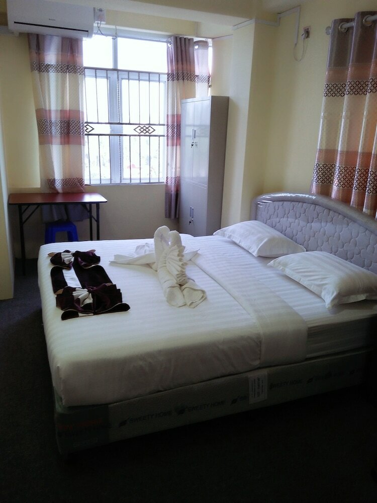 121 Hotel Yangon