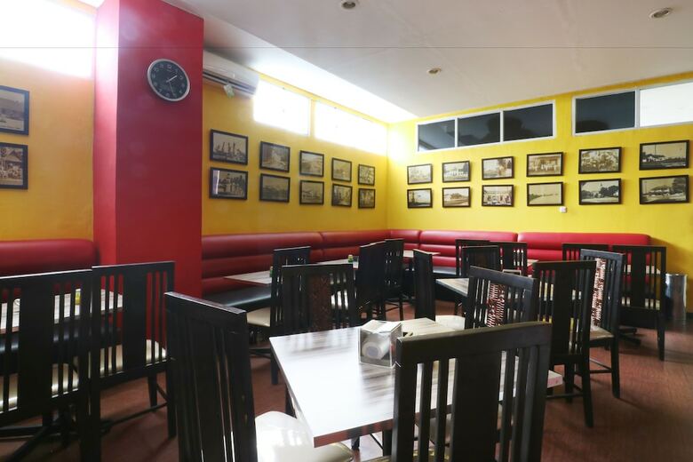 D'boegis Hotel