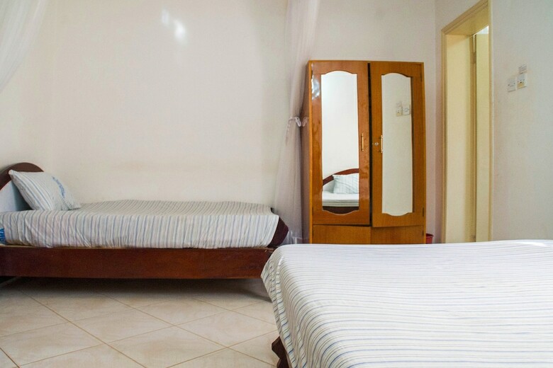 Crown Hotel Hoima