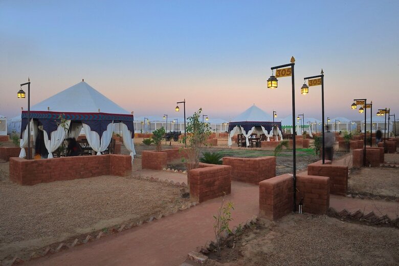 Hotel Atulya Garh Marwar