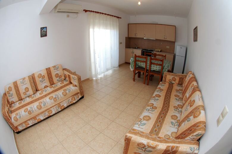 Hotel Eleana
