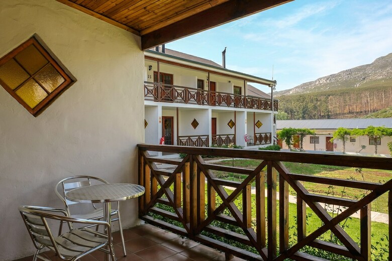 Houw Hoek Hotel