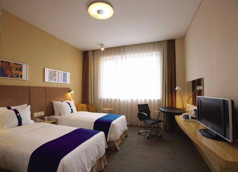 Hotel Holiday Inn Express Jinan Exhibition Center
